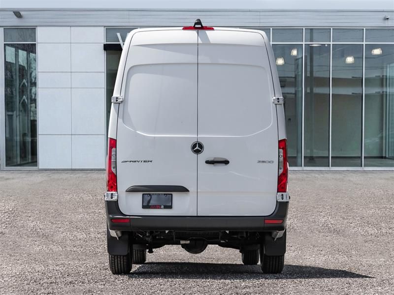 Photo 2026 Mercedes-Benz Sprinter 2500 144 Wheelbase Standard Roof RWD #6