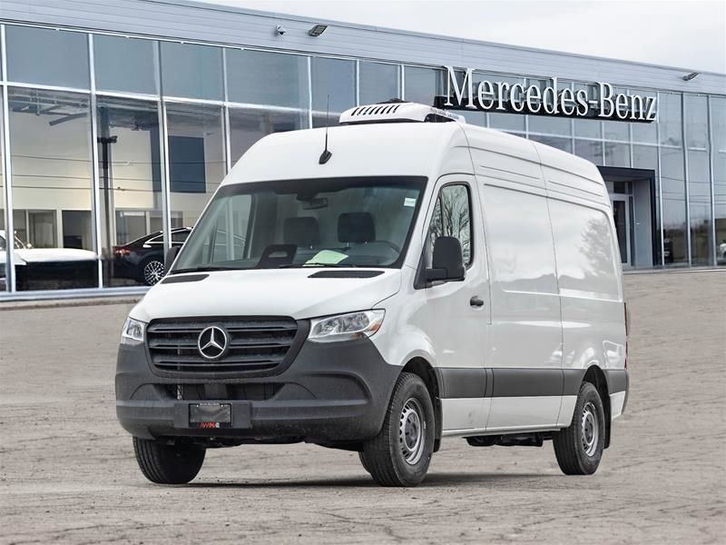 2026 Mercedes-Benz Sprinter 144 Wheelbase High Roof RWD