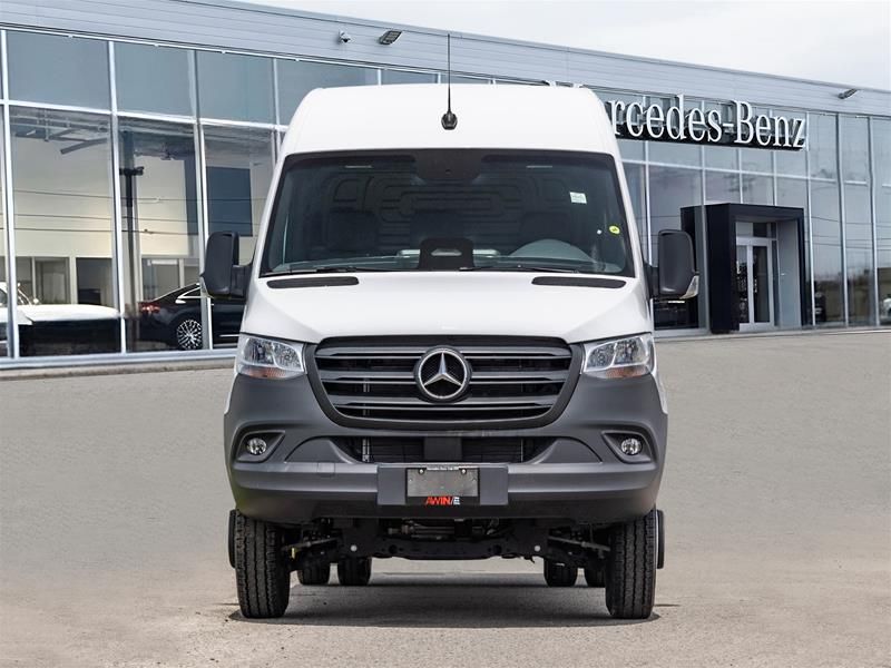 Photo 2026 Mercedes-Benz Sprinter 3500XD 144 Wheelbase Standard Roof AWD #2
