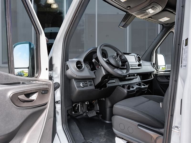 Photo 2026 Mercedes-Benz Sprinter Cargo Van 2500 High Roof I4 Diesel 170 #8