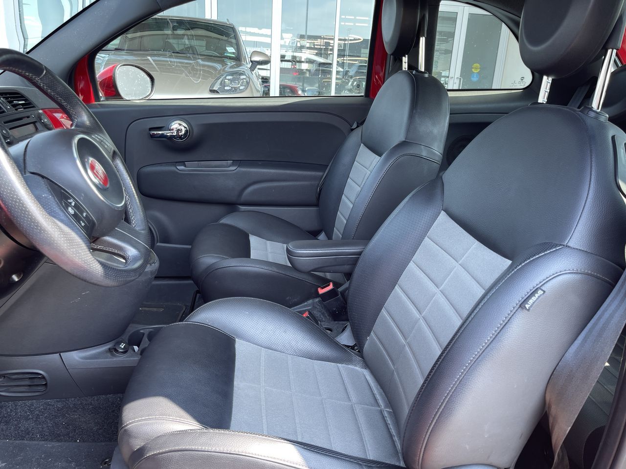 Photo 2013 Fiat 500 Sport, Clean Carfax, LOW KM's #3