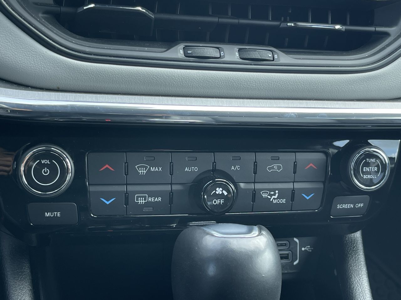 2022 Jeep Compass in Calgary, Alberta