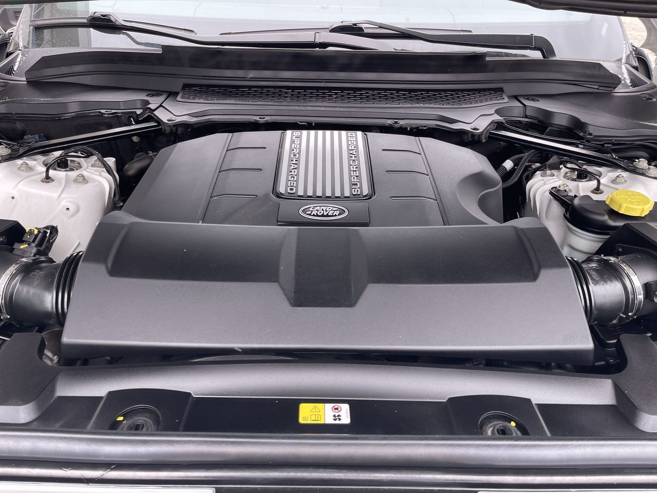 2015 Land Rover Range Rover in Calgary, Alberta