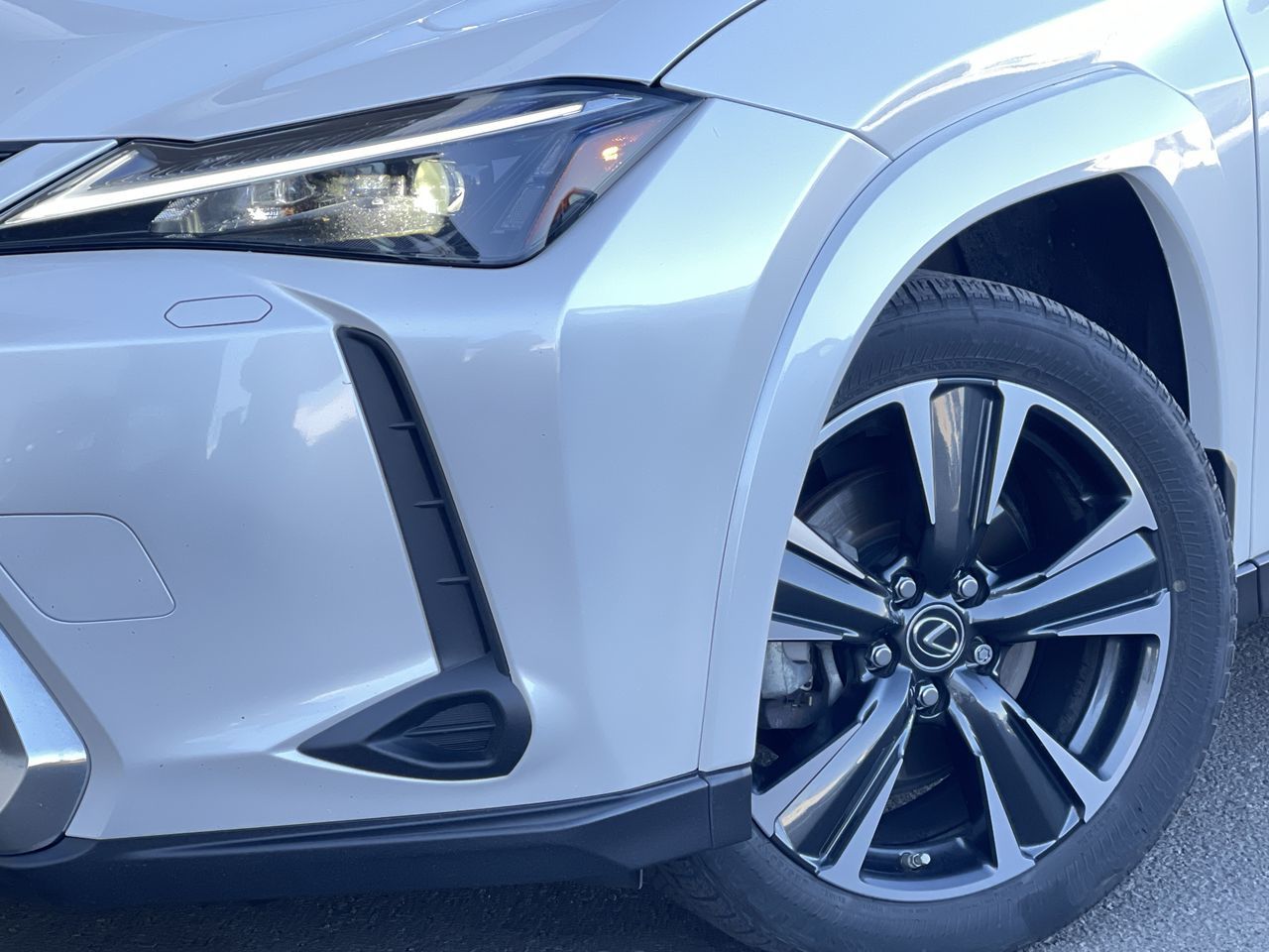2024 Lexus UX