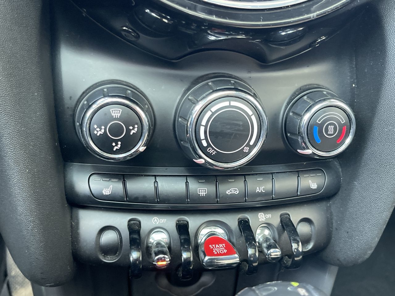 2018 MINI 3 Door in Calgary, Alberta