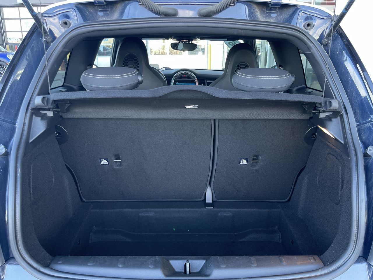 MINI 3 Door  2019 à Calgary, Alberta