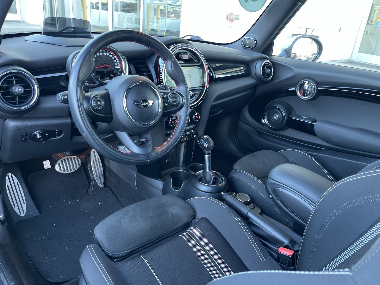 MINI 3 Door  2019 à Calgary, Alberta