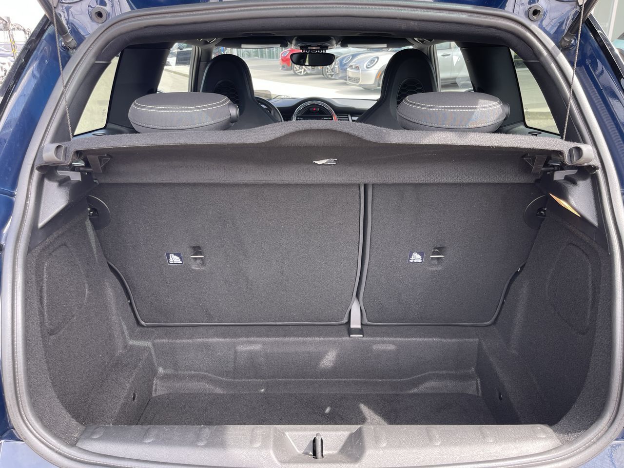 MINI 3 Door  2019 à Calgary, Alberta