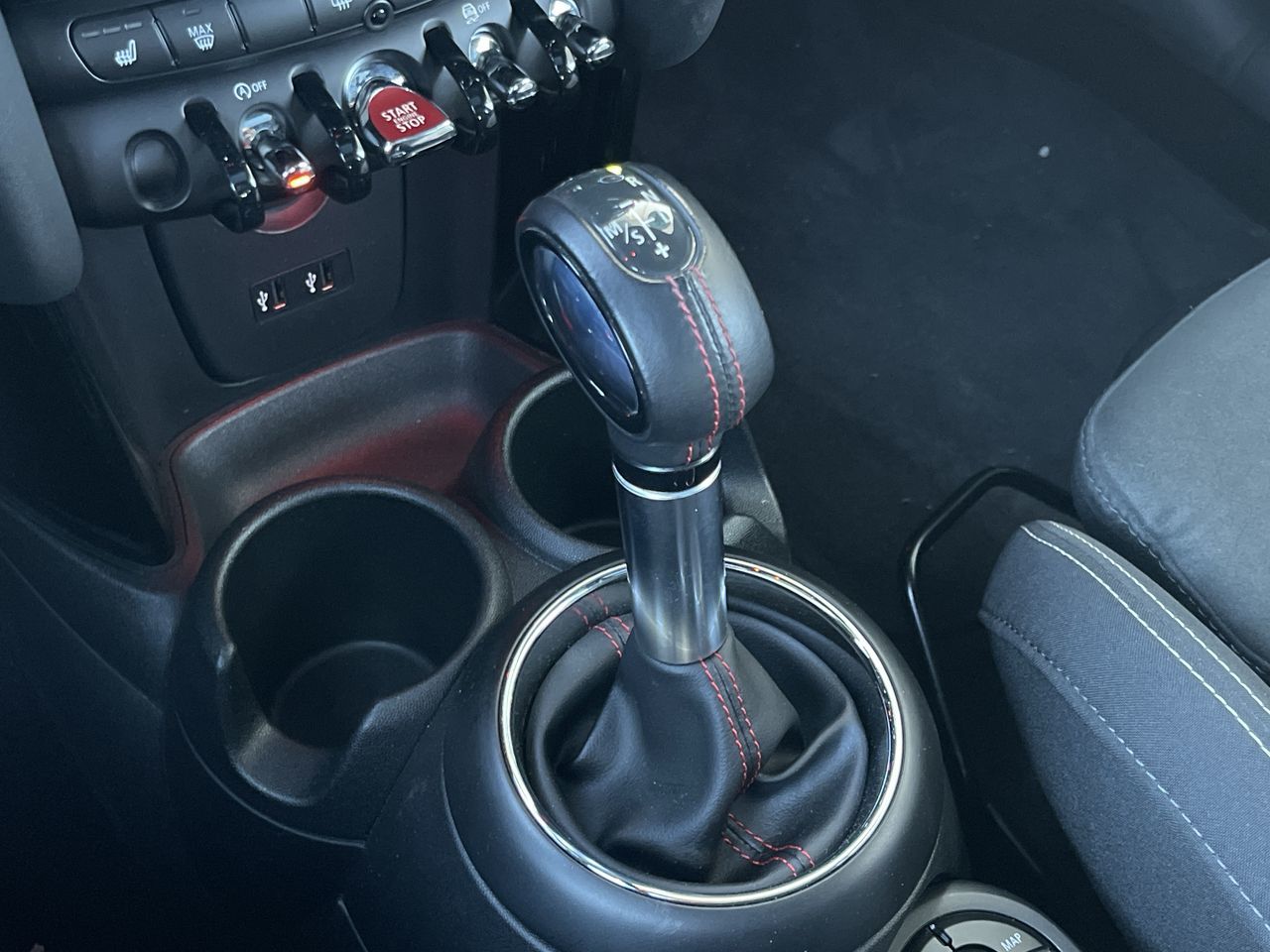 MINI 3 Door  2019 à Calgary, Alberta