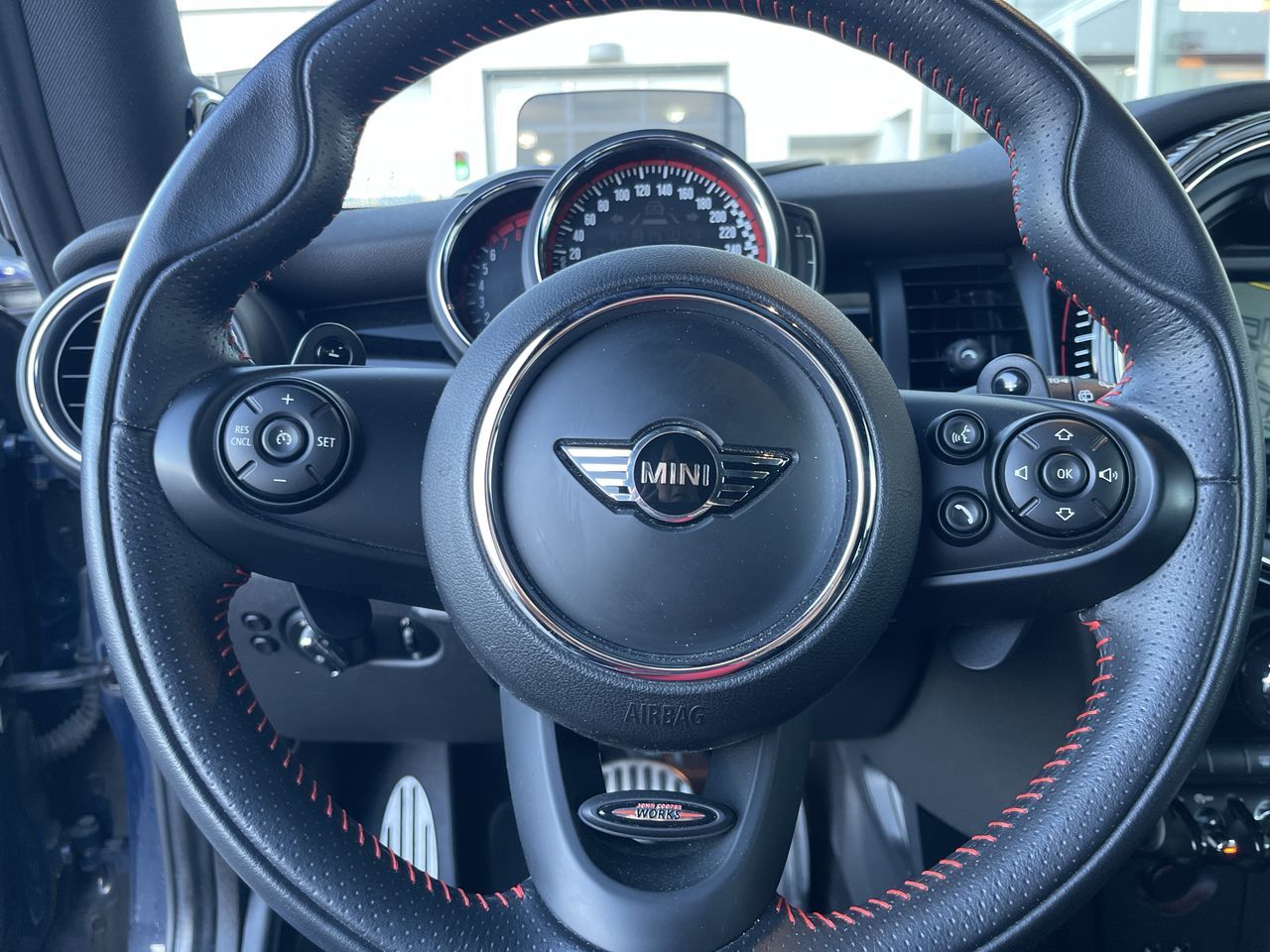 MINI 3 Door  2019 à Calgary, Alberta