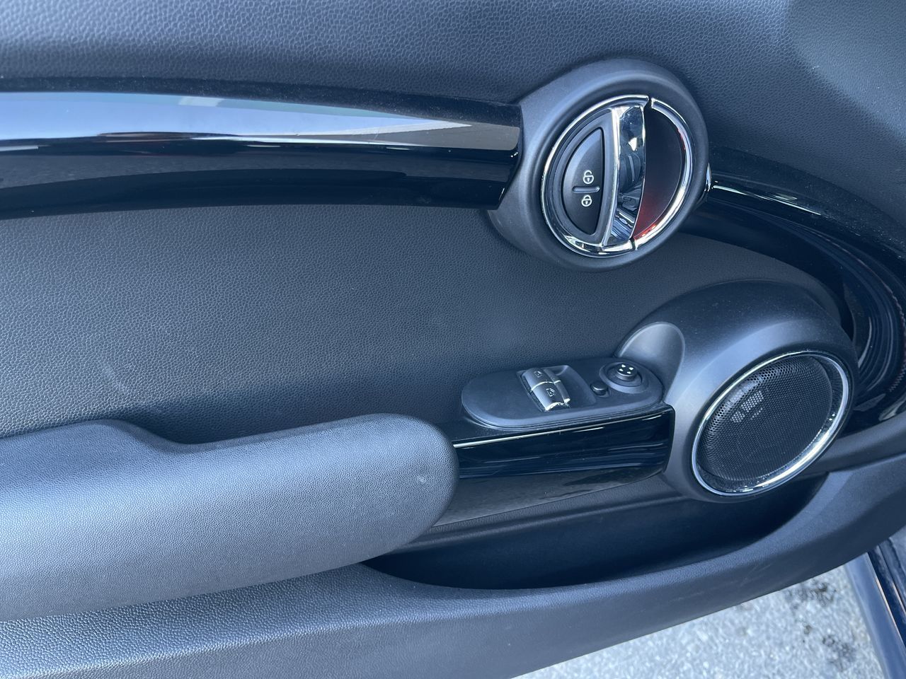 MINI 3 Door  2019 à Calgary, Alberta