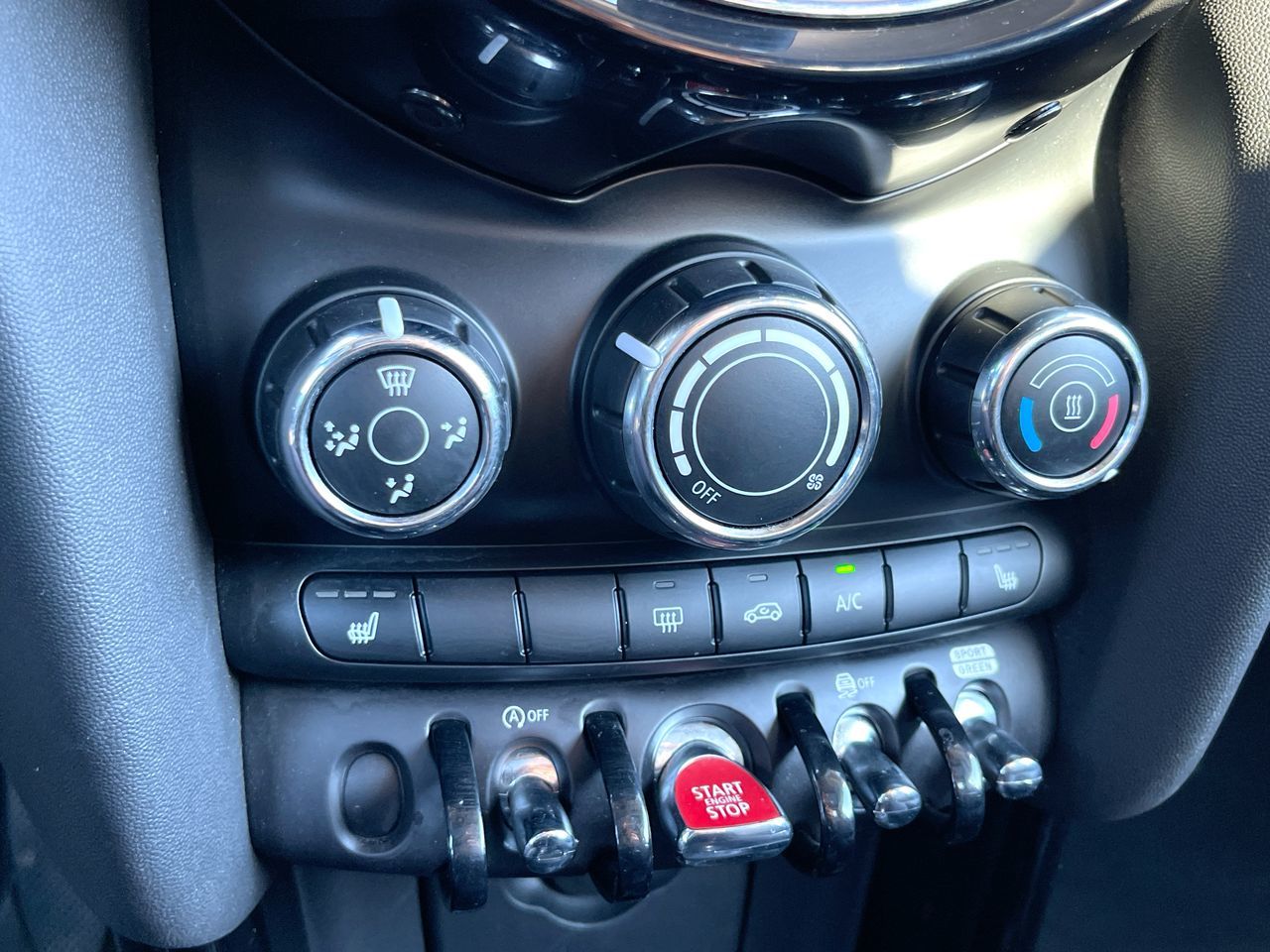 MINI 3 Door  2020 à Calgary, Alberta