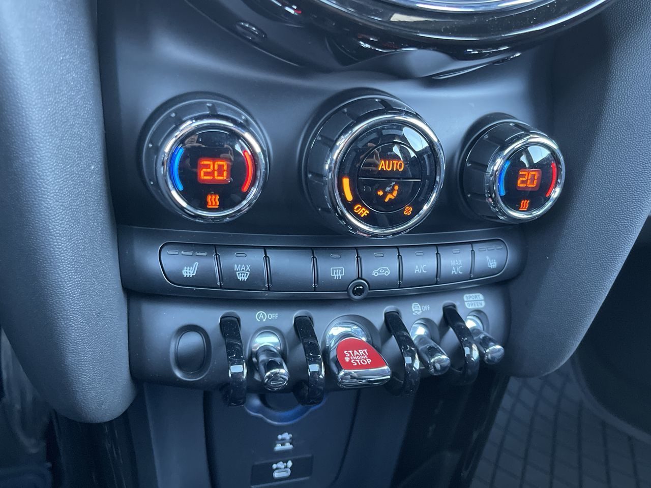 2021 MINI 3 Door in Calgary, Alberta