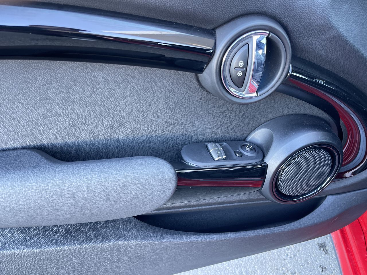 2021 MINI 3 Door in Calgary, Alberta