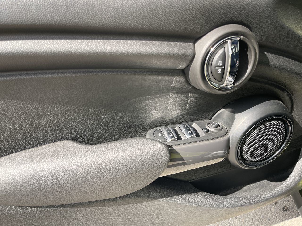 2023 MINI 5 Door