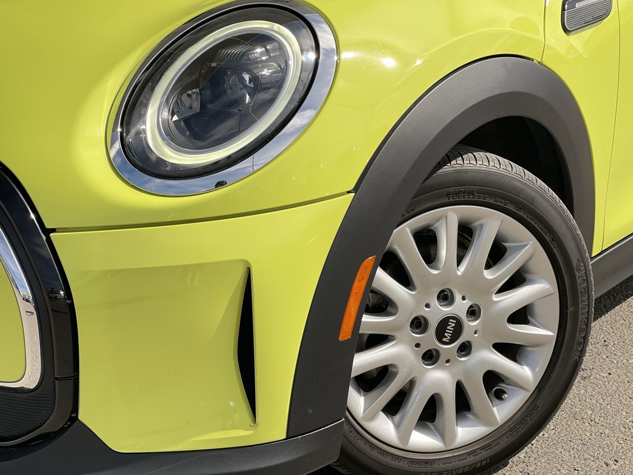 2023 MINI 5 Door