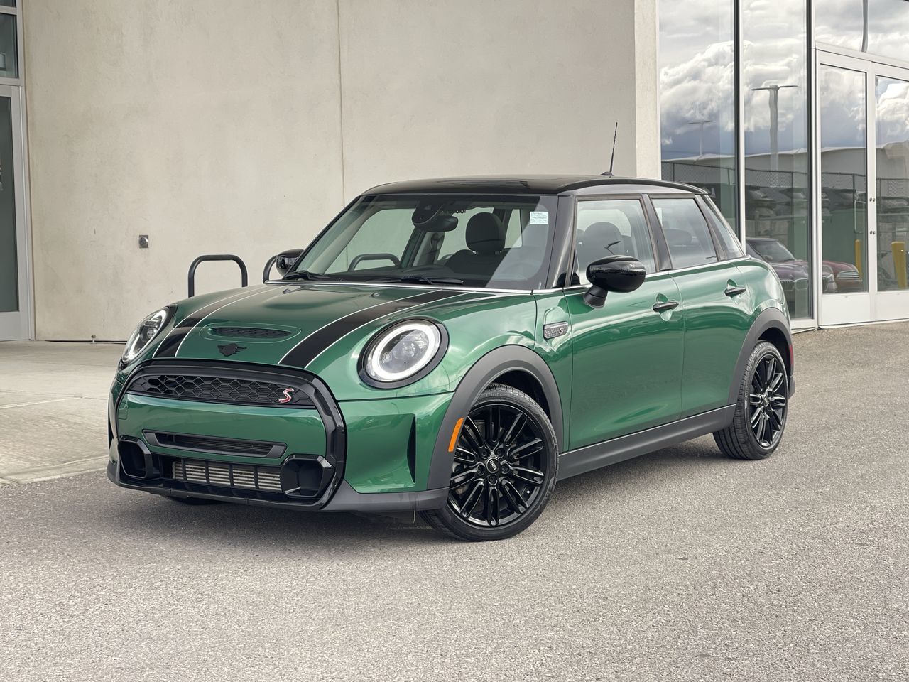 2024 MINI 5 Door