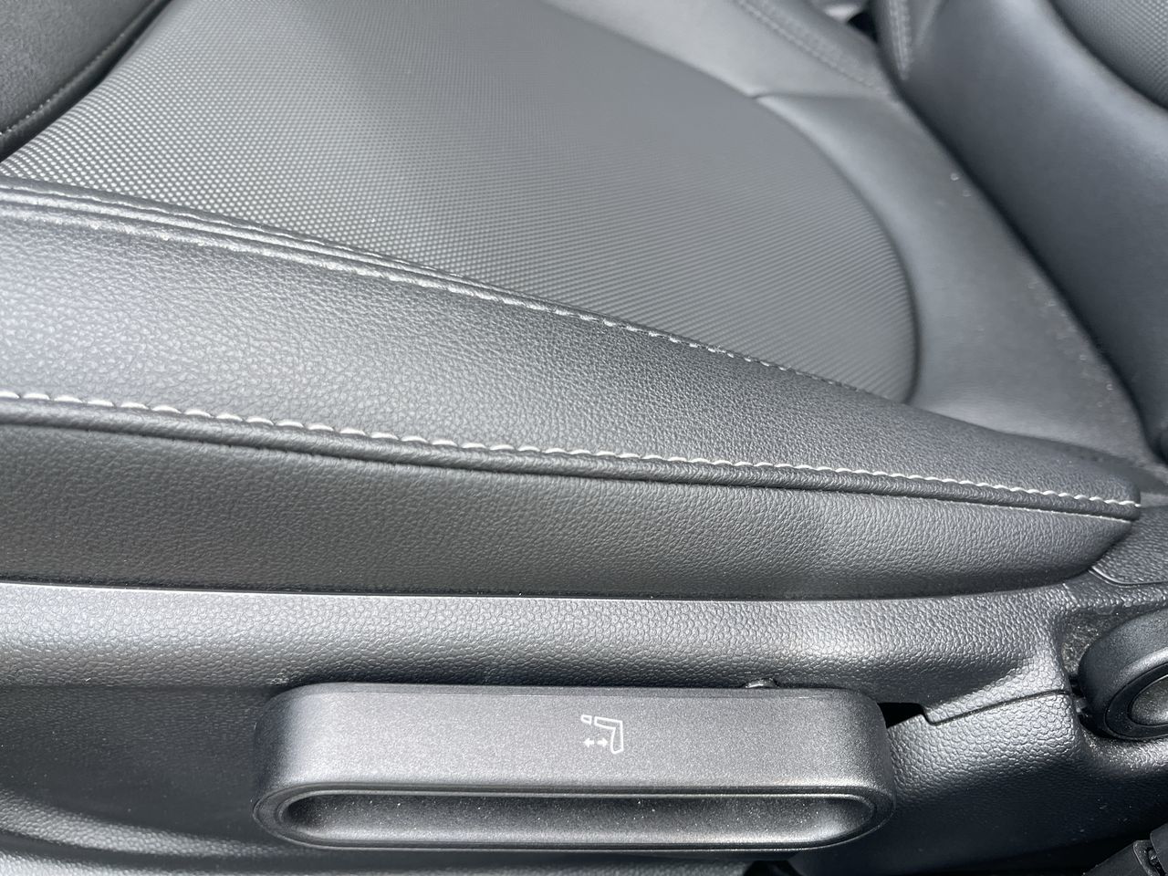 2024 MINI 5 Door