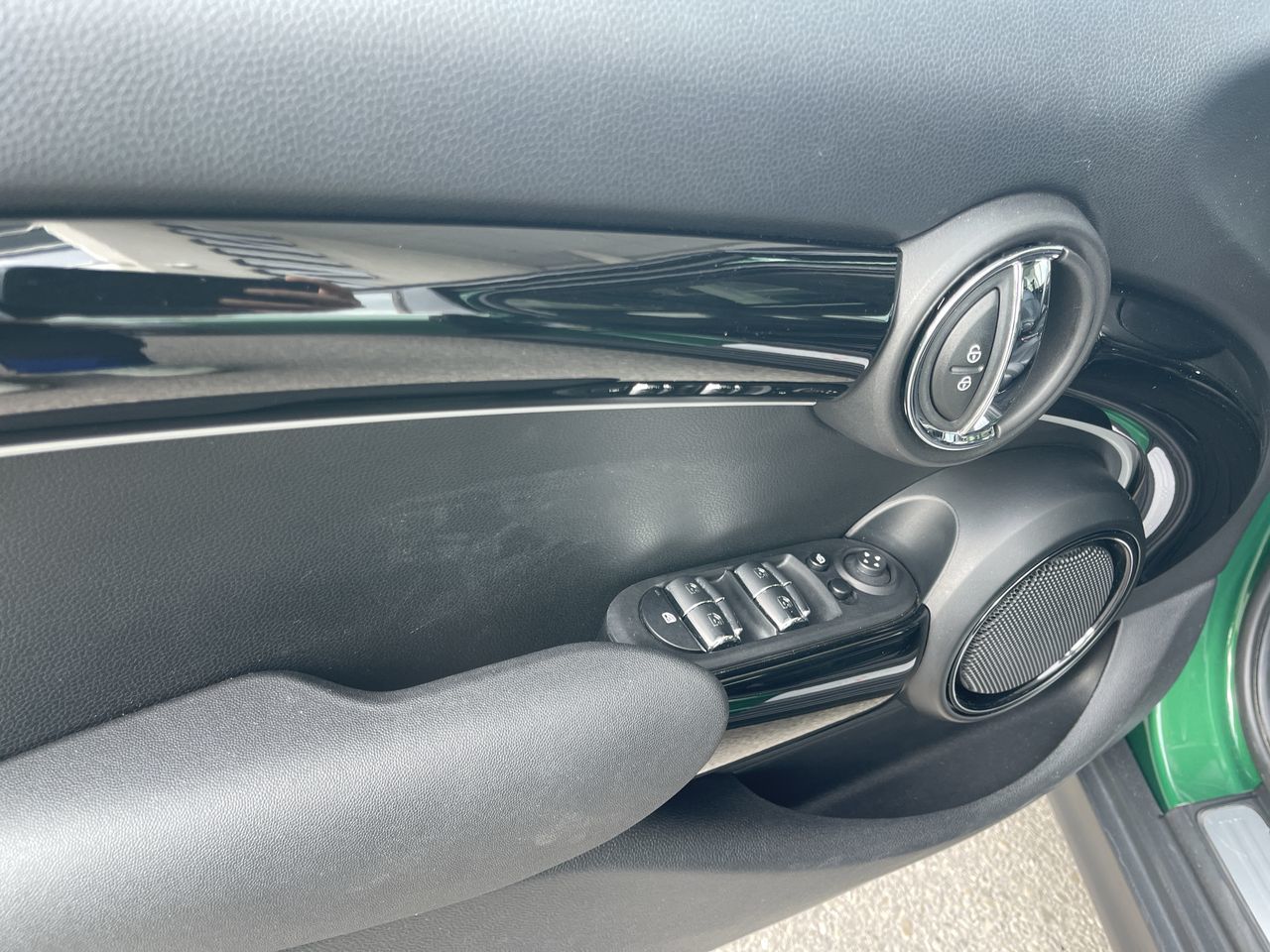 2024 MINI 5 Door