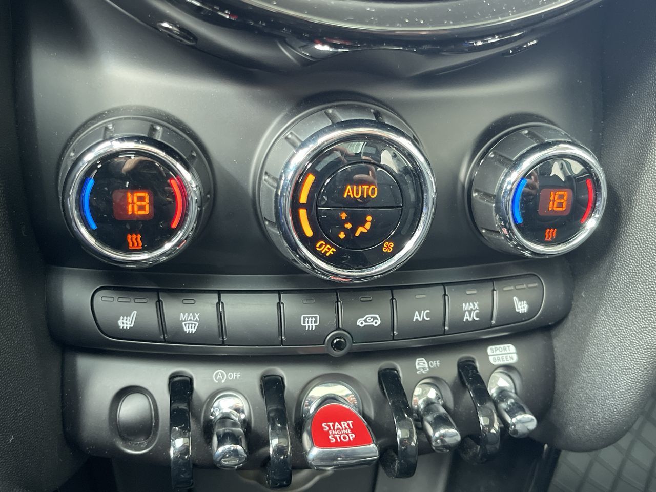 2024 MINI 5 Door