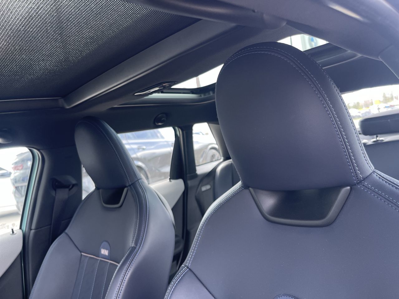 2025 MINI 5 Door