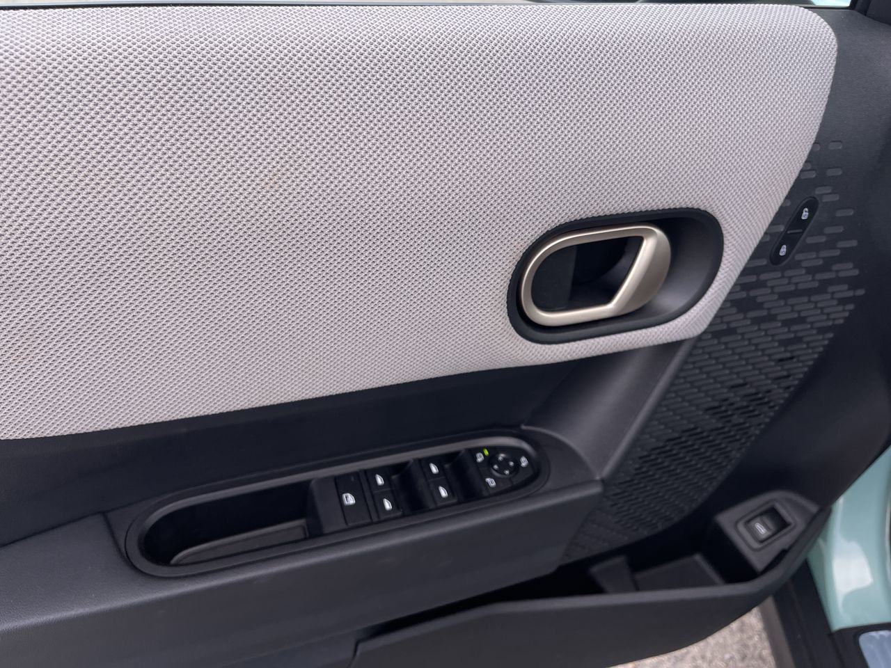 2025 MINI 5 Door