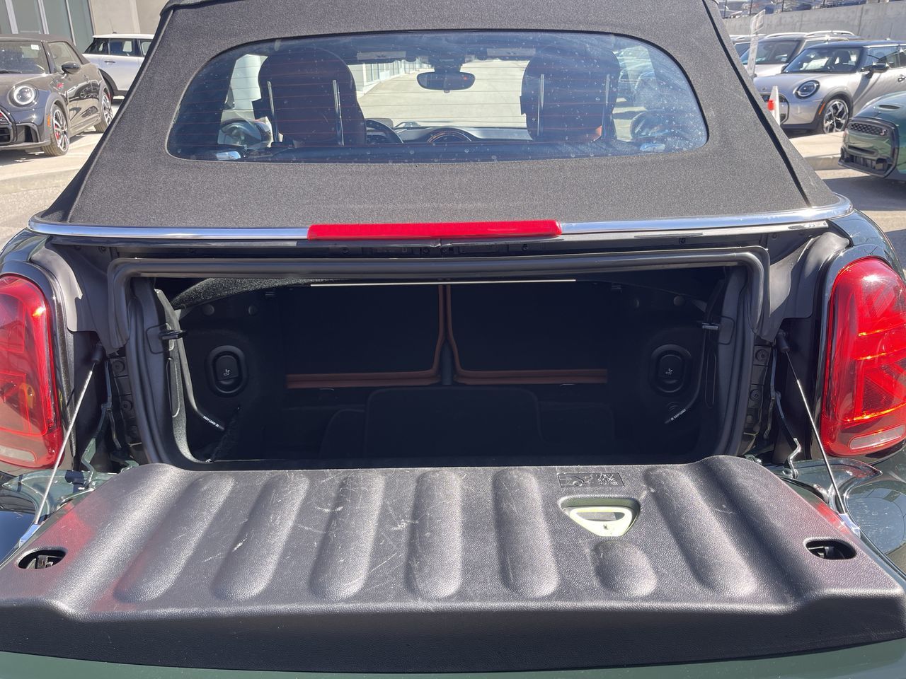 MINI Convertible  2022 à Calgary, Alberta