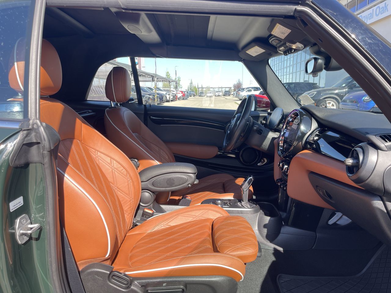 MINI Convertible  2022 à Calgary, Alberta