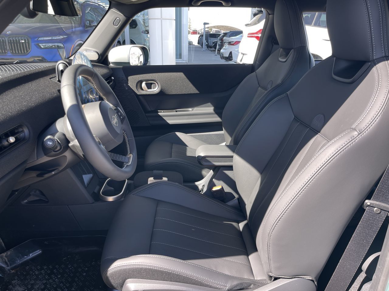 MINI Cooper (3)  2026 à Calgary, Alberta