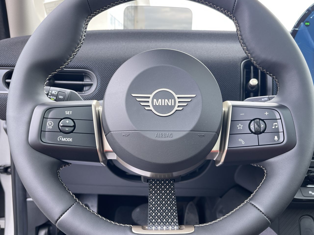 2025 MINI Cooper (5)