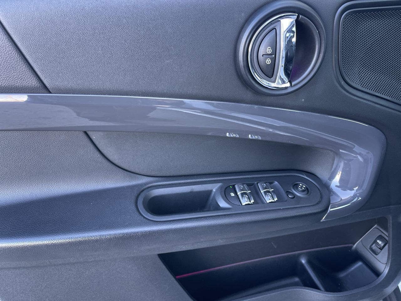 MINI Cooper Countryman  2017 à Calgary, Alberta