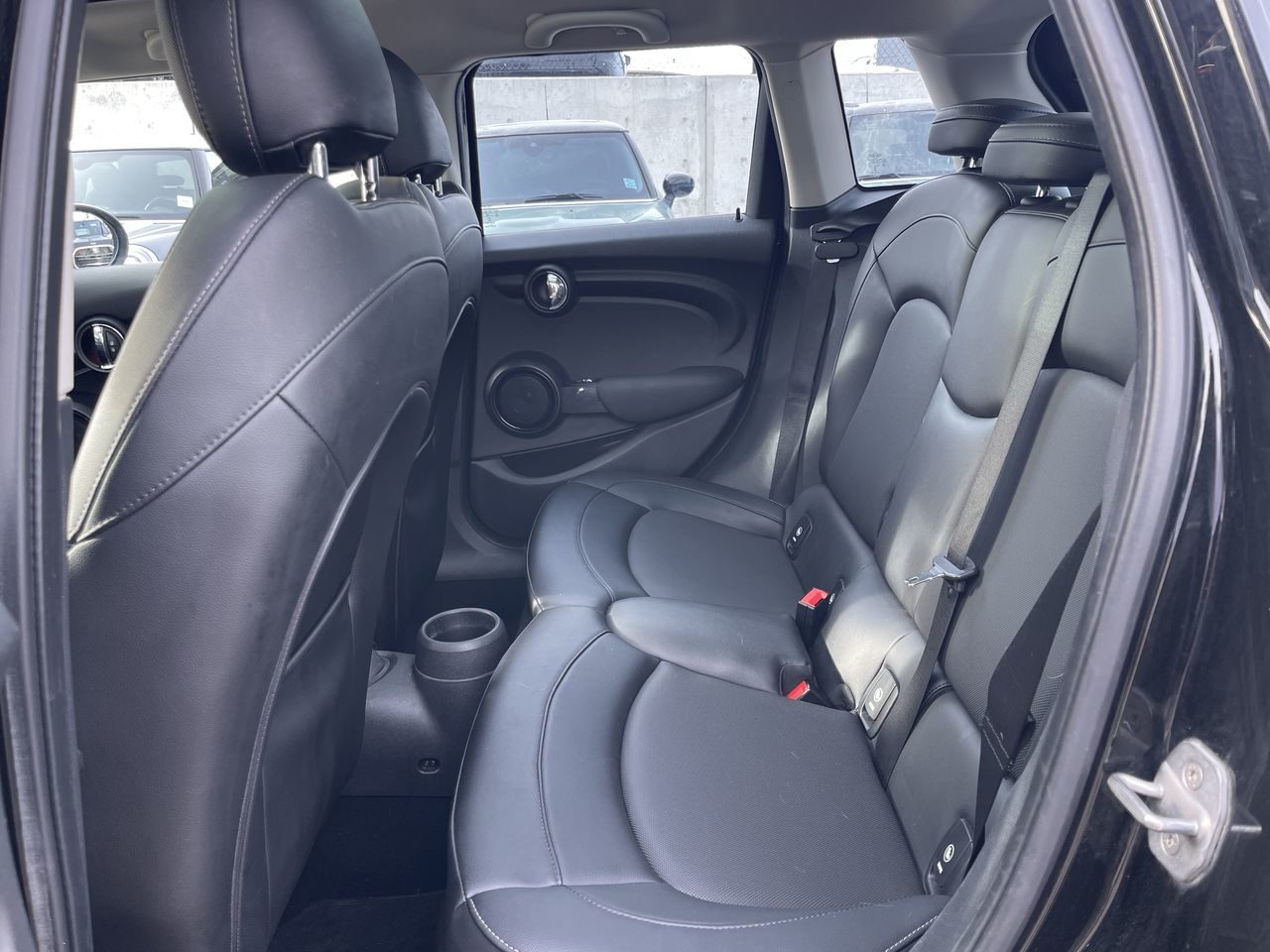 2015 MINI Cooper Hardtop 5 Door