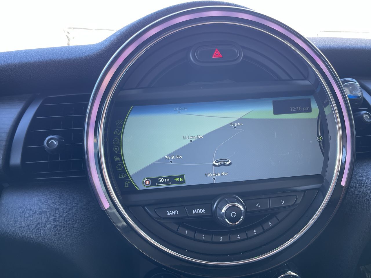 MINI Cooper Hardtop 5 Door  2015 à Calgary, Alberta