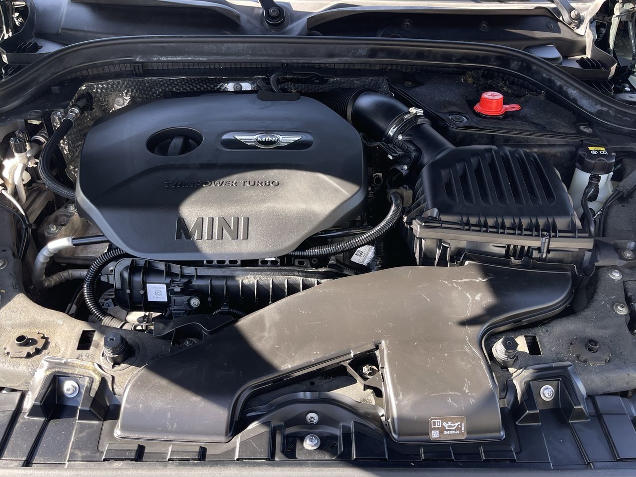 MINI Cooper Hardtop 5 Door  2016 à Calgary, Alberta