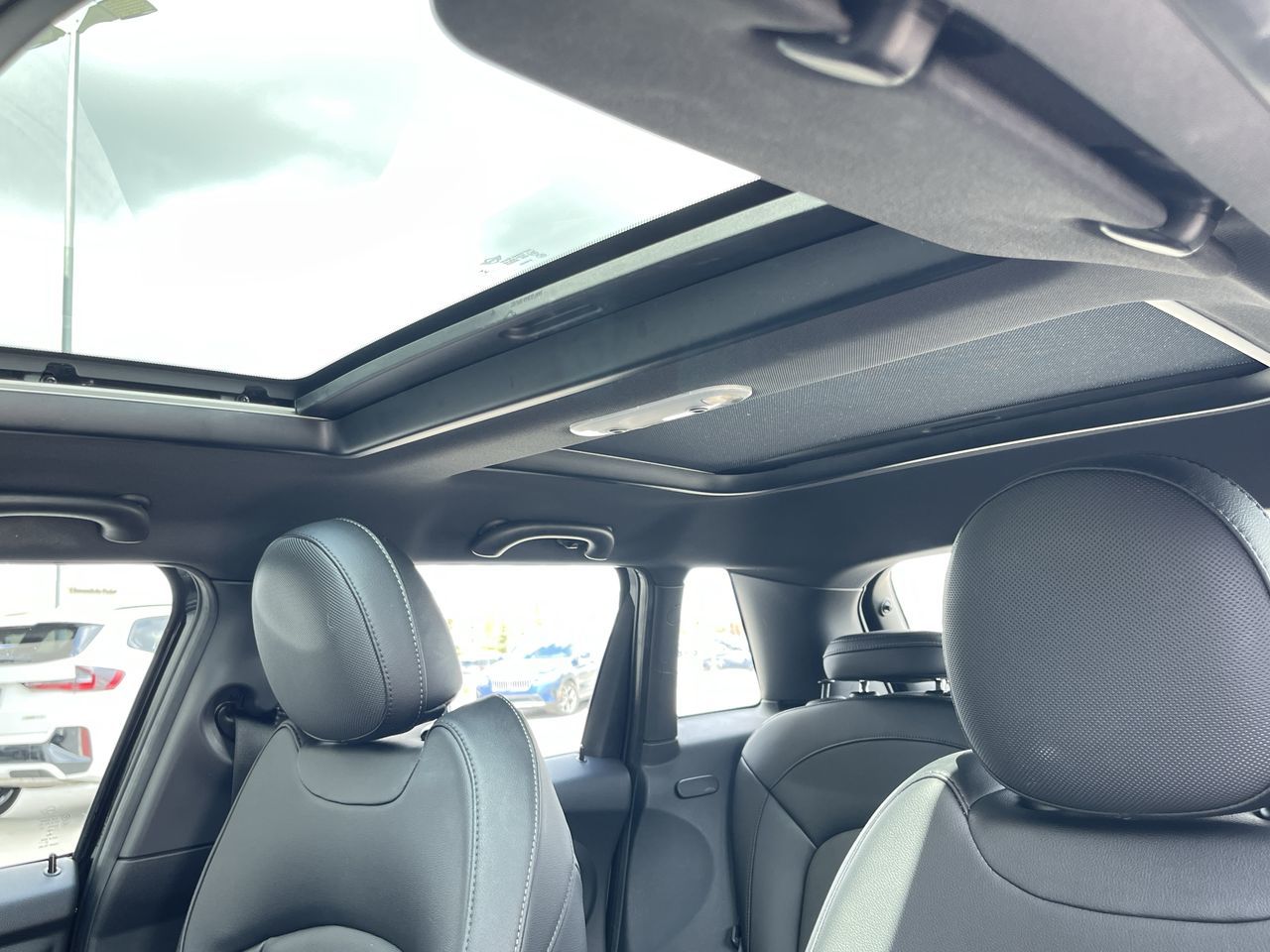 2017 MINI Cooper Hardtop 5 Door in Calgary, Alberta