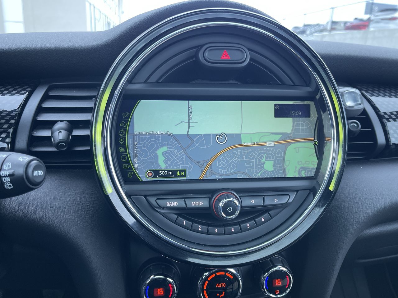 MINI Cooper Hardtop  2015 à Calgary, Alberta