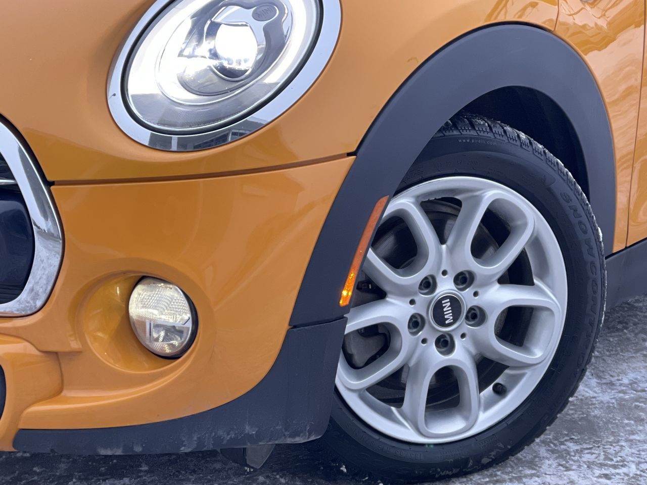 MINI Cooper Hardtop  2015 à Calgary, Alberta