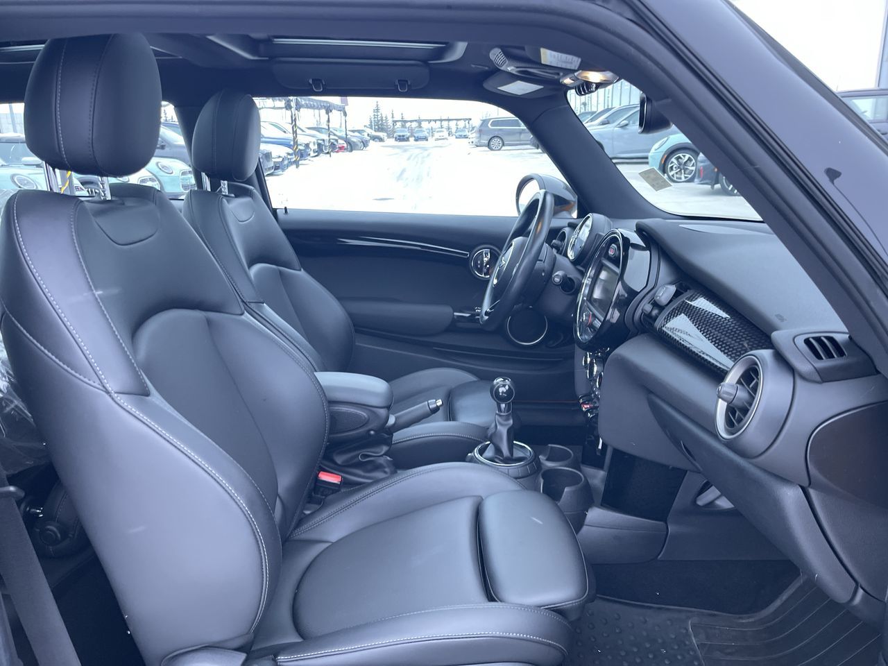 MINI Cooper Hardtop  2015 à Calgary, Alberta