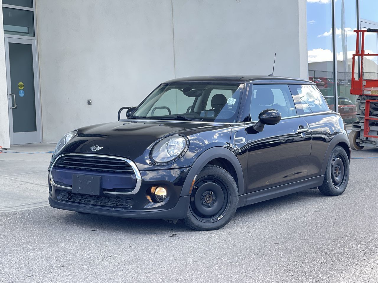MINI Cooper Hardtop  2017 à Calgary, Alberta