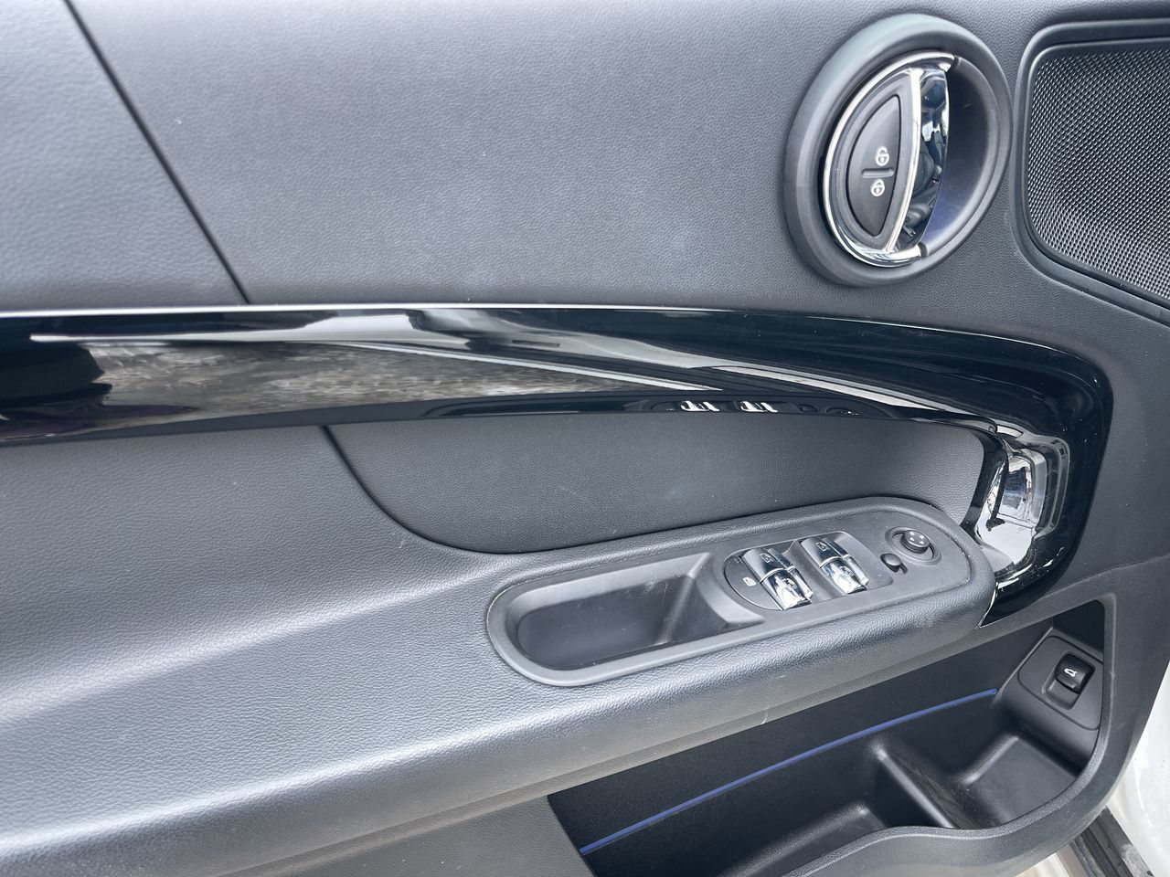 2024 MINI Countryman in Calgary, Alberta