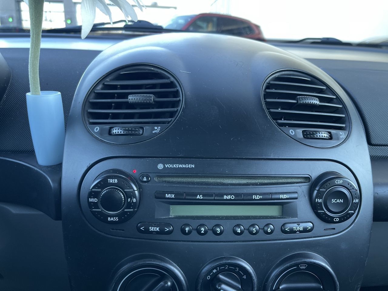 2005 Volkswagen New Beetle Coupe