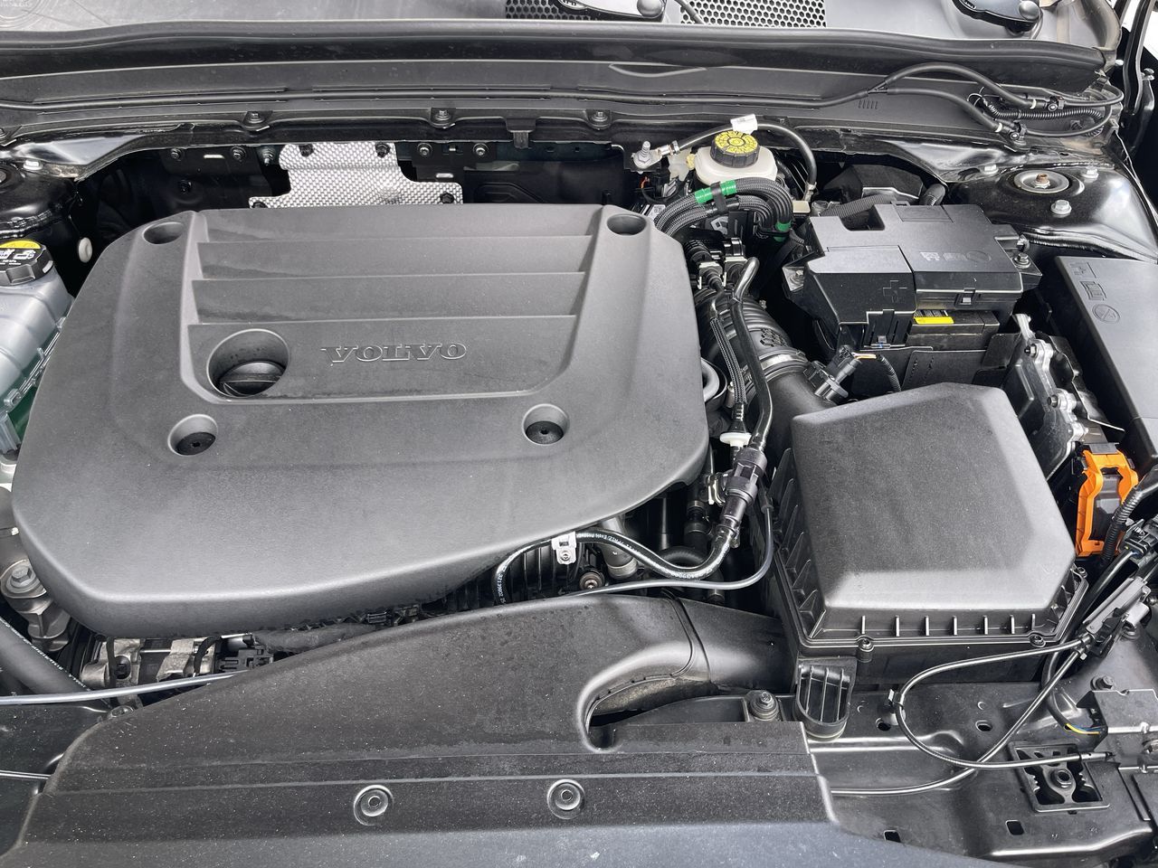 2025 Volvo XC40