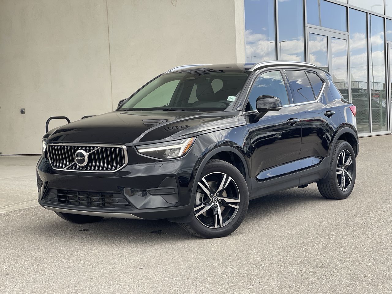 2025 Volvo XC40