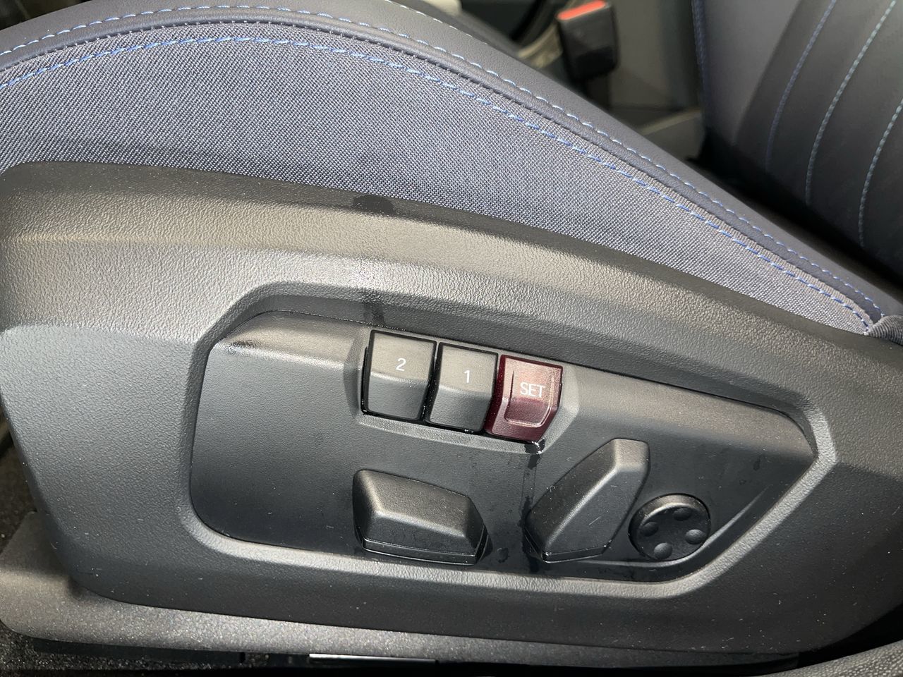 2025 MINI Cooper (5)