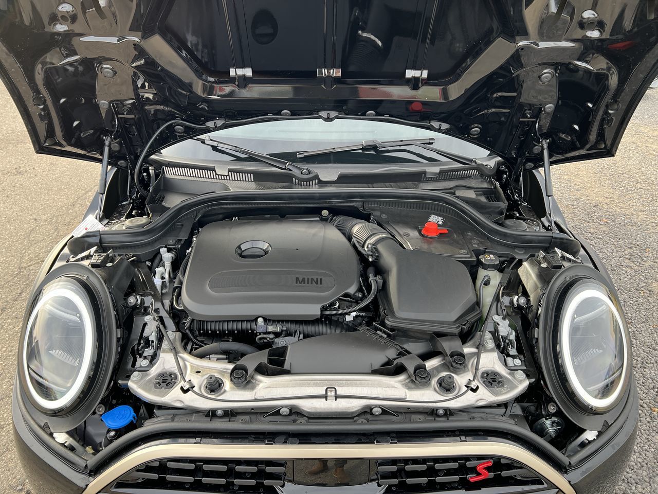 2025 MINI COOPER (5) in Regina, Saskatchewan