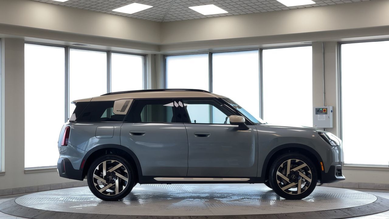 MINI Cooper Countryman  2027 à Regina, Saskatchewan