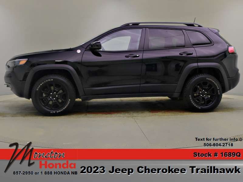 Photo 2023 Jeep Cherokee Trailhawk #2