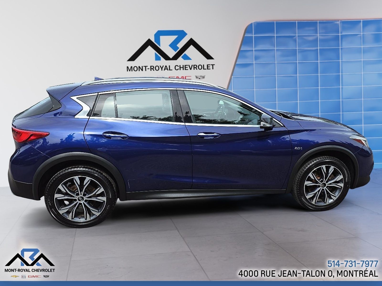 Photo 2017 Infiniti QX30 Luxe AWD #6
