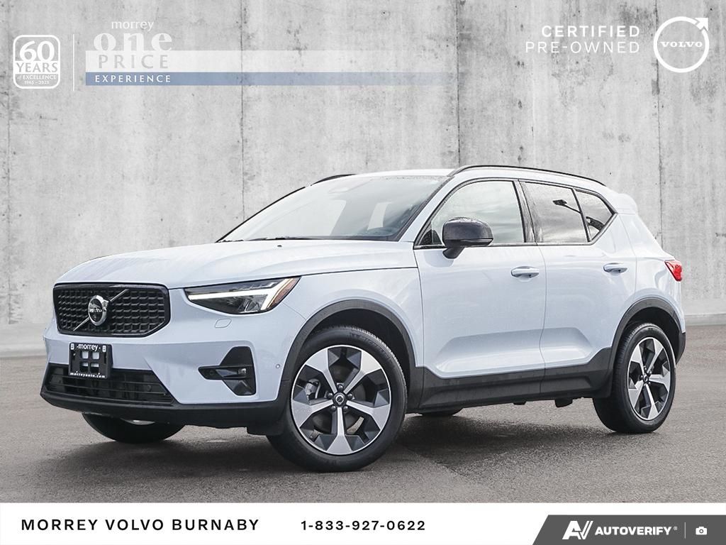 2025 Volvo XC40 Plus | Climate Package | Dark Theme