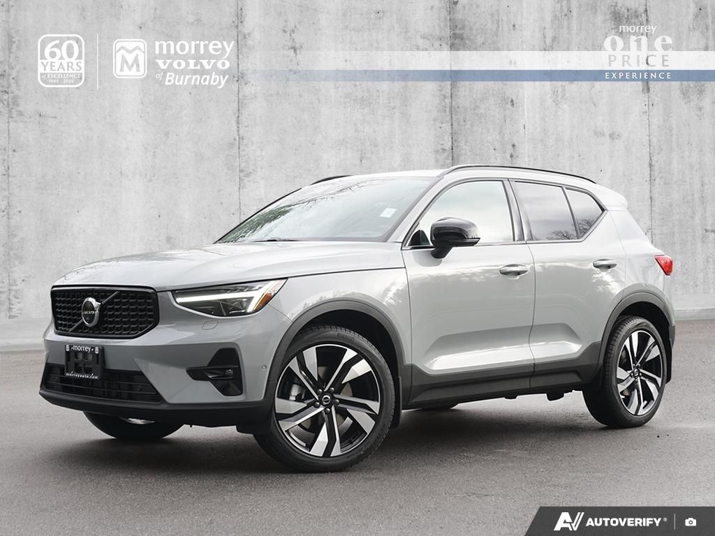 2026 Volvo XC40 Ultra (Dark Theme)
